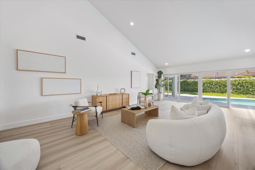 For Sale: $1,535,000 (3 beds, 2 baths, 2079 Square Feet)