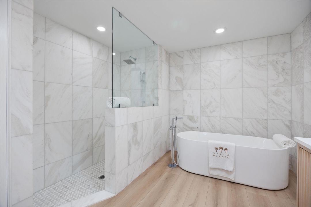 For Sale: $1,535,000 (3 beds, 2 baths, 2079 Square Feet)