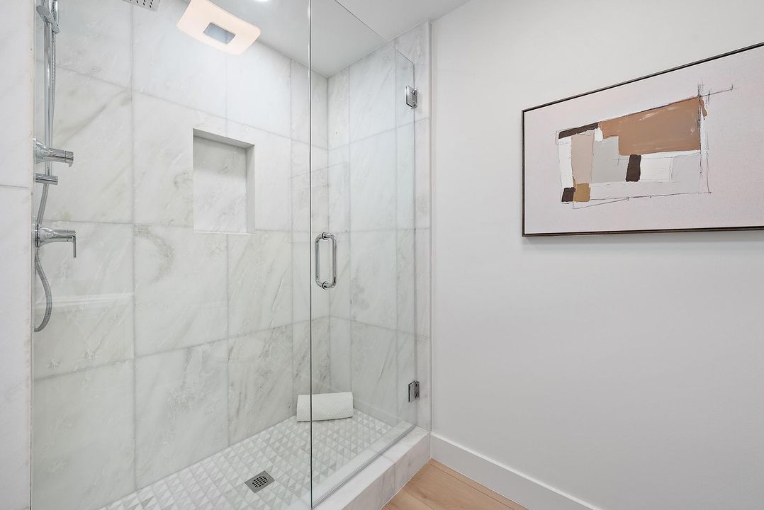 For Sale: $1,535,000 (3 beds, 2 baths, 2079 Square Feet)