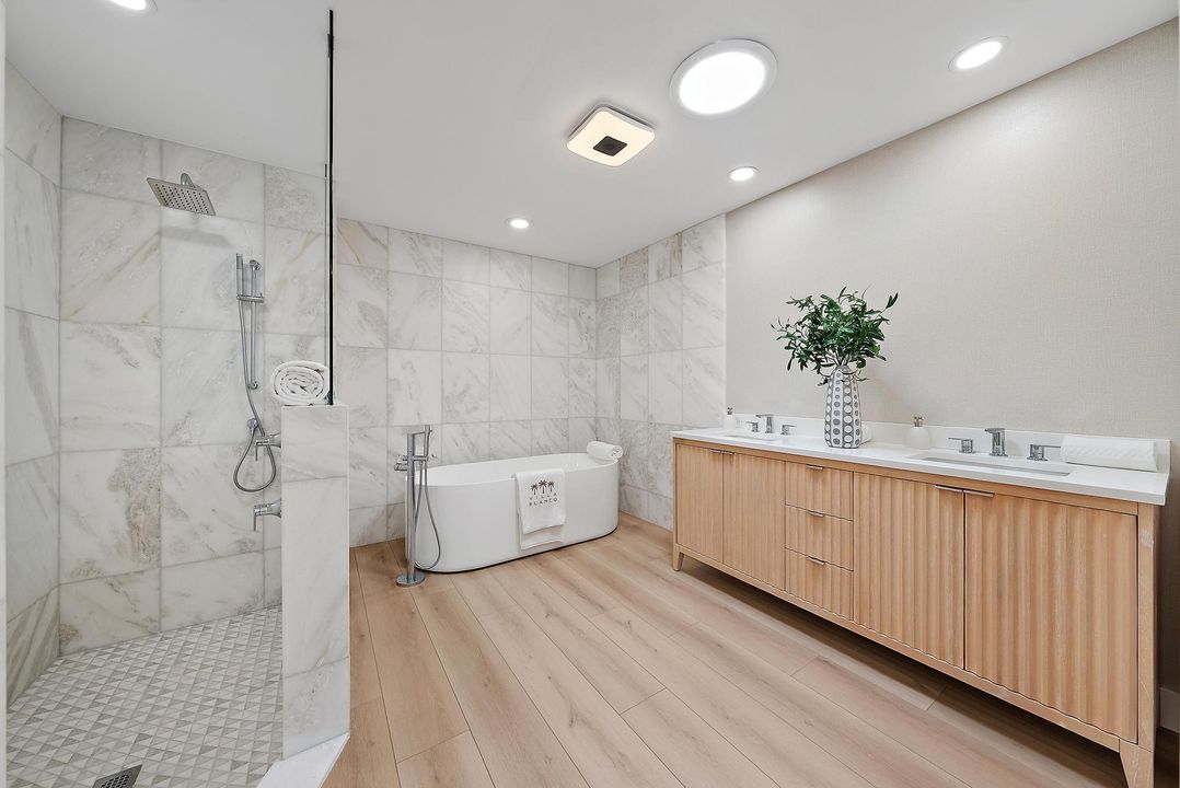 For Sale: $1,535,000 (3 beds, 2 baths, 2079 Square Feet)