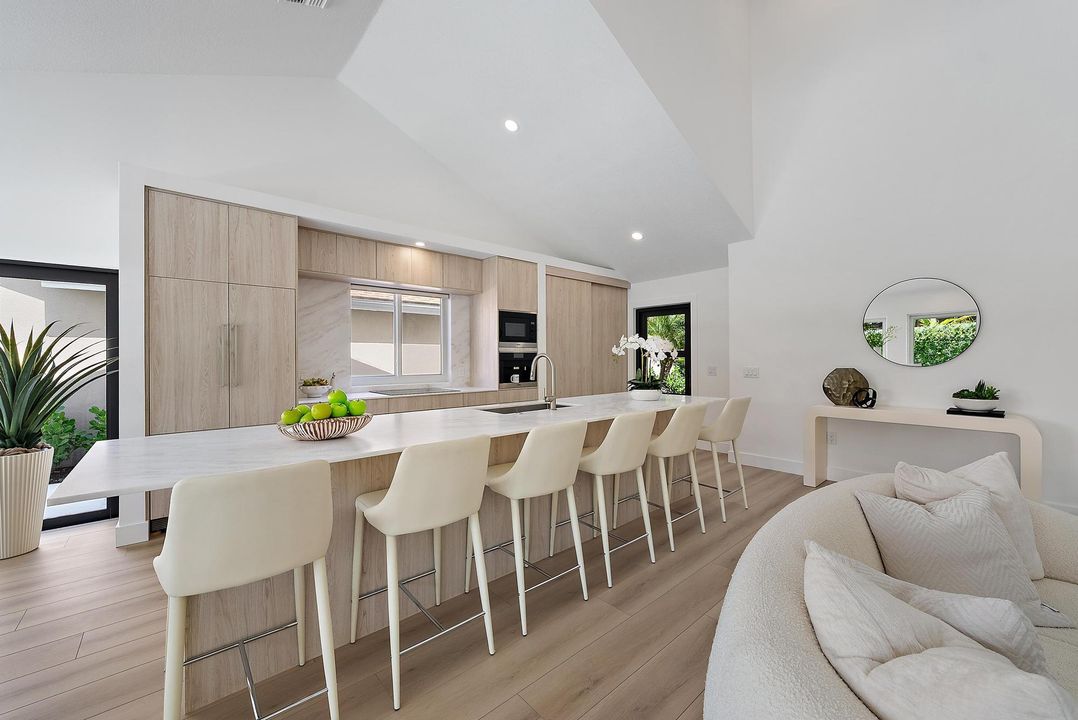 For Sale: $1,535,000 (3 beds, 2 baths, 2079 Square Feet)