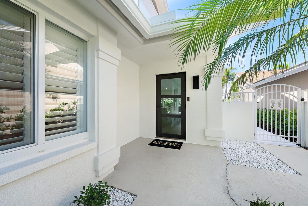 For Sale: $1,535,000 (3 beds, 2 baths, 2079 Square Feet)