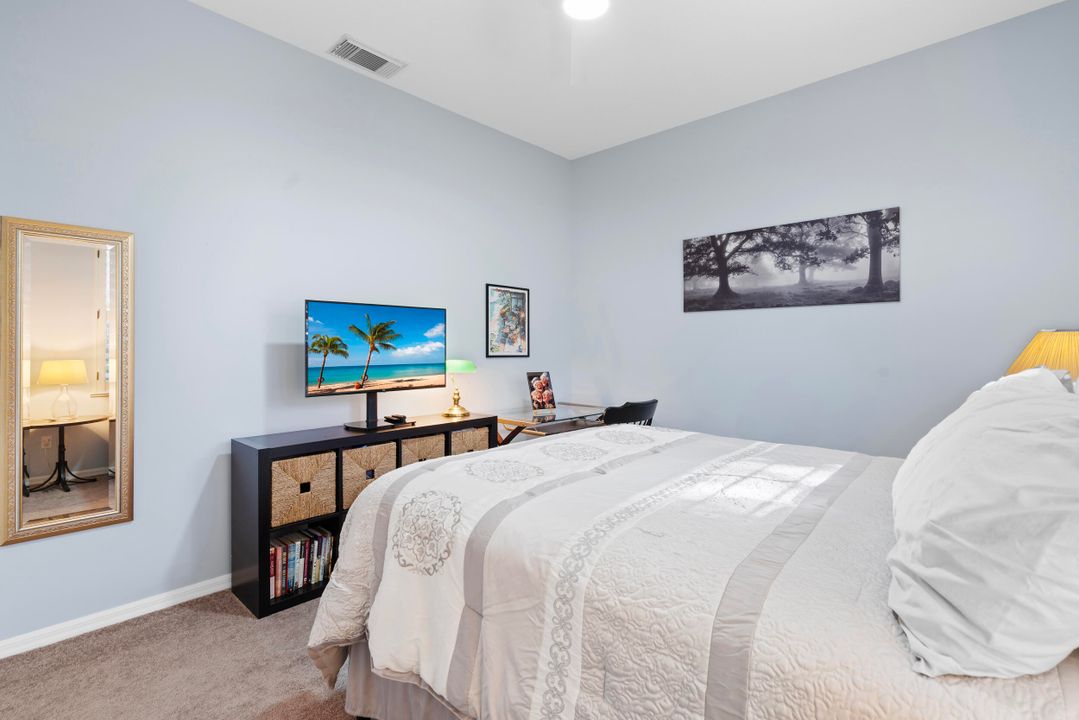 合同活跃: $525,000 (2 贝兹, 2 浴室, 2157 平方英尺)