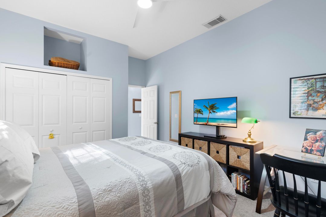 合同活跃: $525,000 (2 贝兹, 2 浴室, 2157 平方英尺)