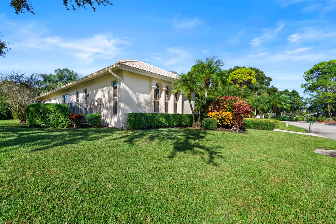 合同活跃: $525,000 (2 贝兹, 2 浴室, 2157 平方英尺)