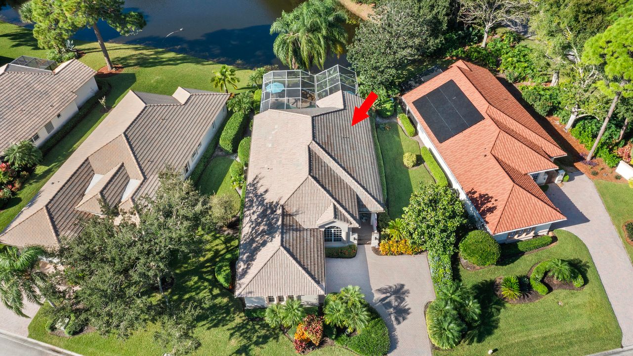 合同活跃: $525,000 (2 贝兹, 2 浴室, 2157 平方英尺)