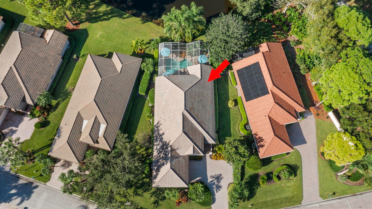 合同活跃: $525,000 (2 贝兹, 2 浴室, 2157 平方英尺)