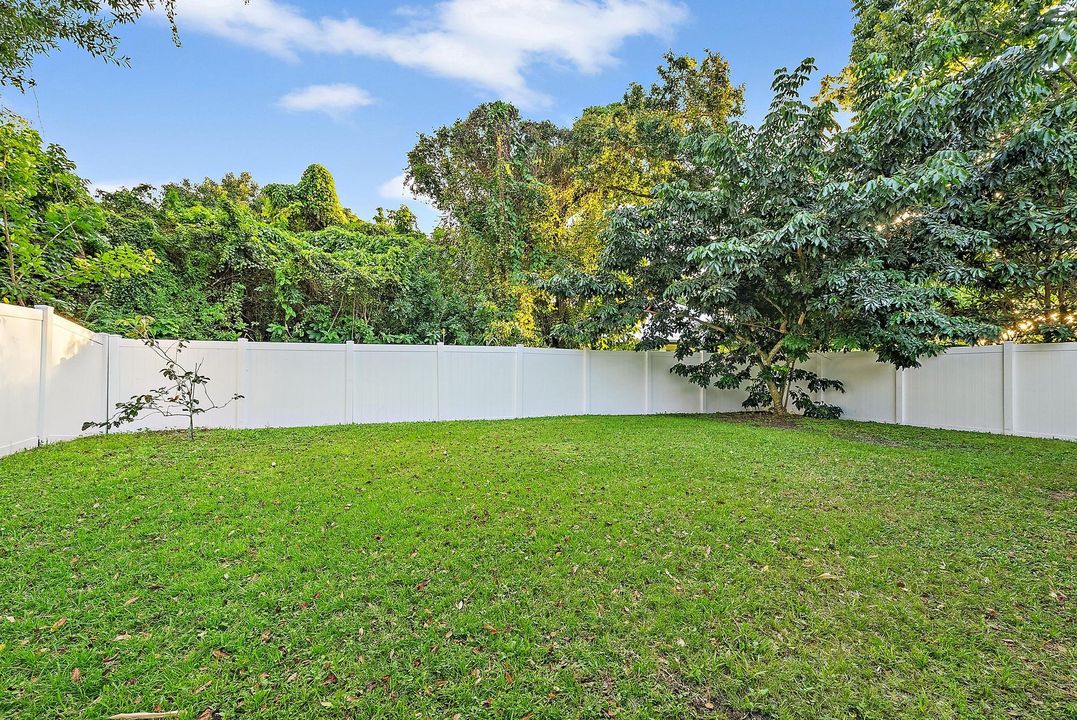 待售: $694,000 (3 贝兹, 2 浴室, 1613 平方英尺)