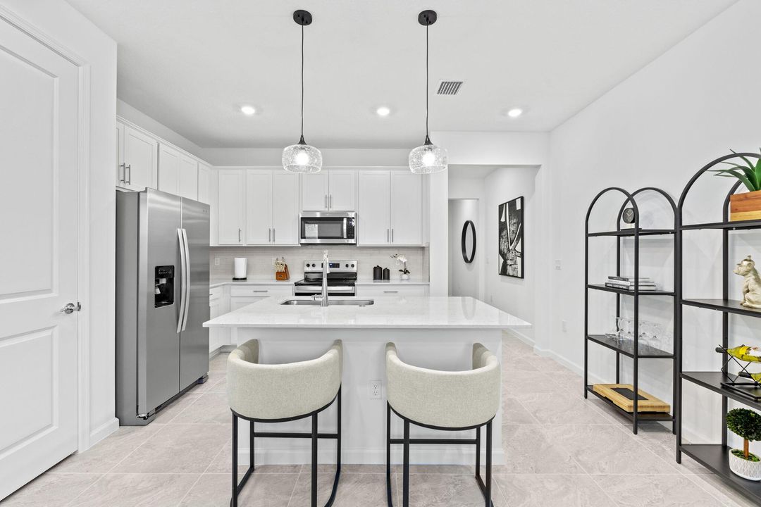 待售: $419,999 (3 贝兹, 2 浴室, 1550 平方英尺)