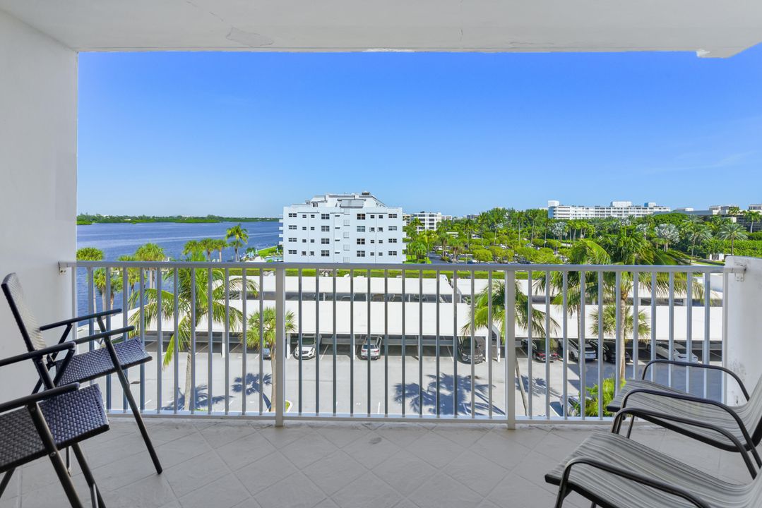 出租: $3,900 (1 贝兹, 1 浴室, 1012 平方英尺)