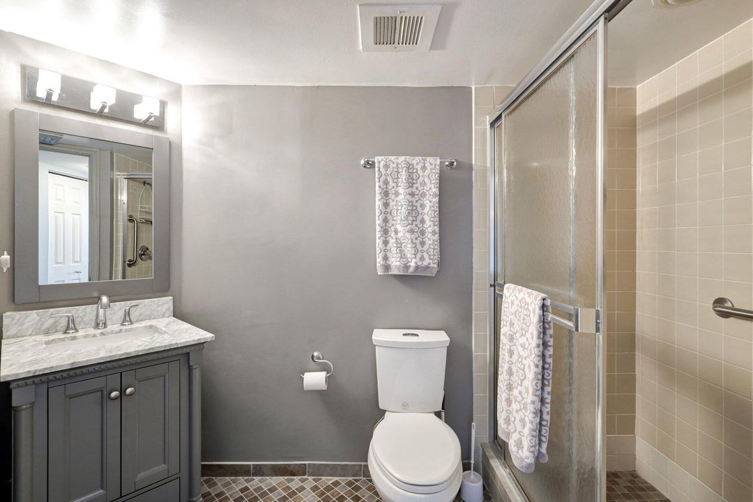 出租: $4,000 (2 贝兹, 2 浴室, 1437 平方英尺)