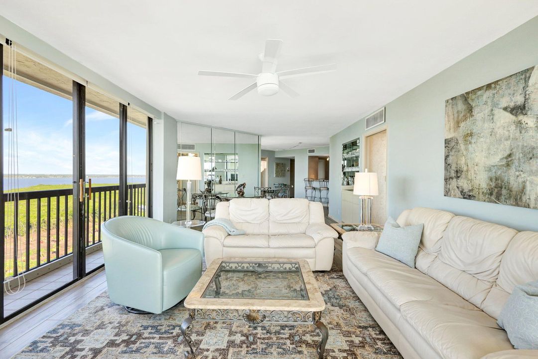 出租: $4,000 (2 贝兹, 2 浴室, 1437 平方英尺)