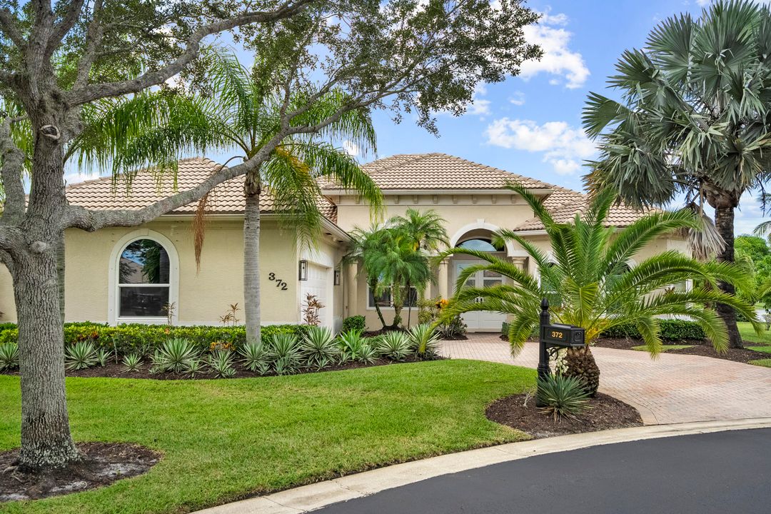 Activo con contrato: $680,000 (4 camas, 3 baños, 2814 Pies cuadrados)