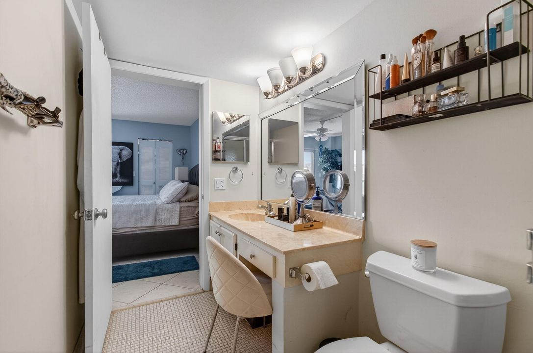 For Sale: $150,000 (2 beds, 2 baths, 1070 Square Feet)