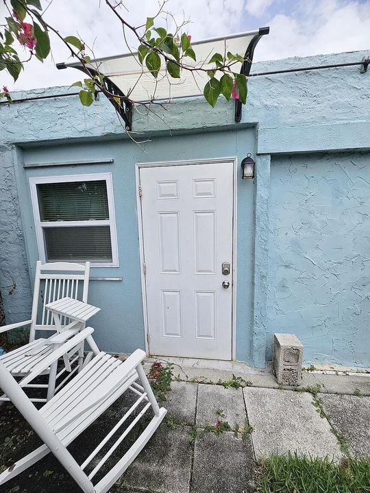 For Sale: $525,000 (3 beds, 2 baths, 1480 Square Feet)