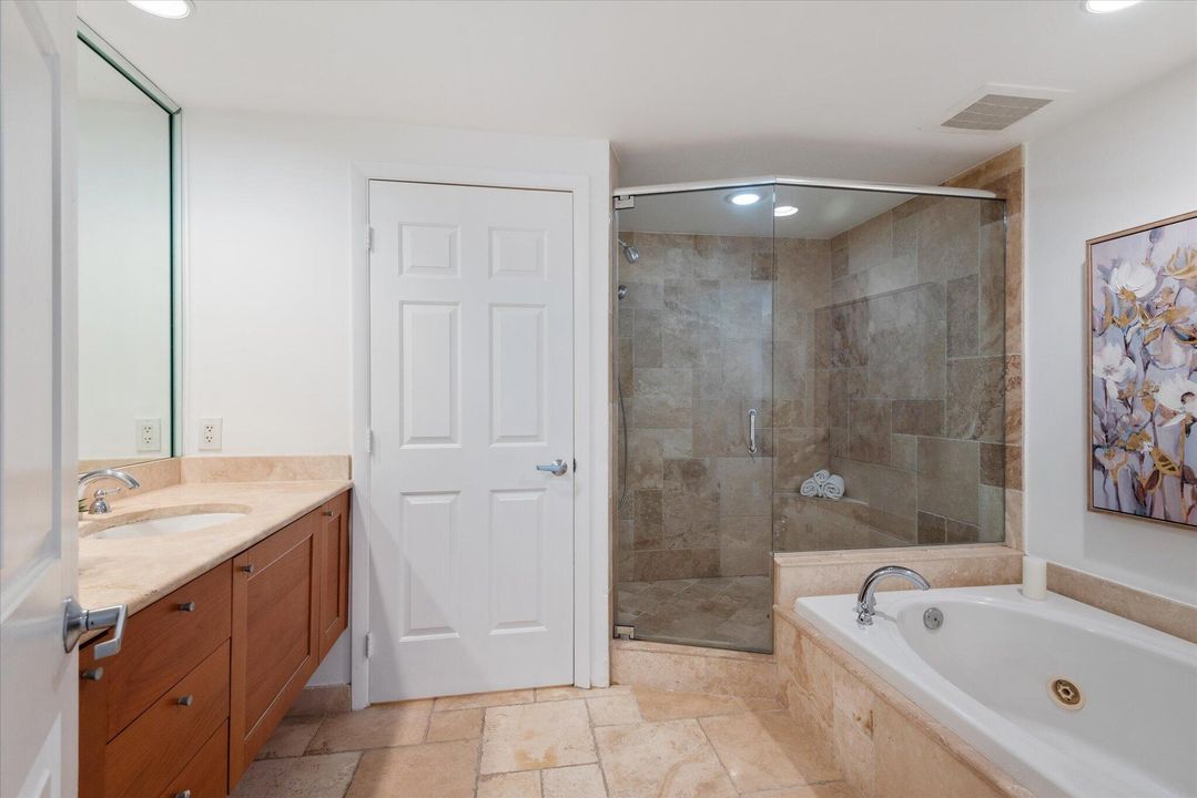 For Sale: $549,500 (1 beds, 1 baths, 1384 Square Feet)