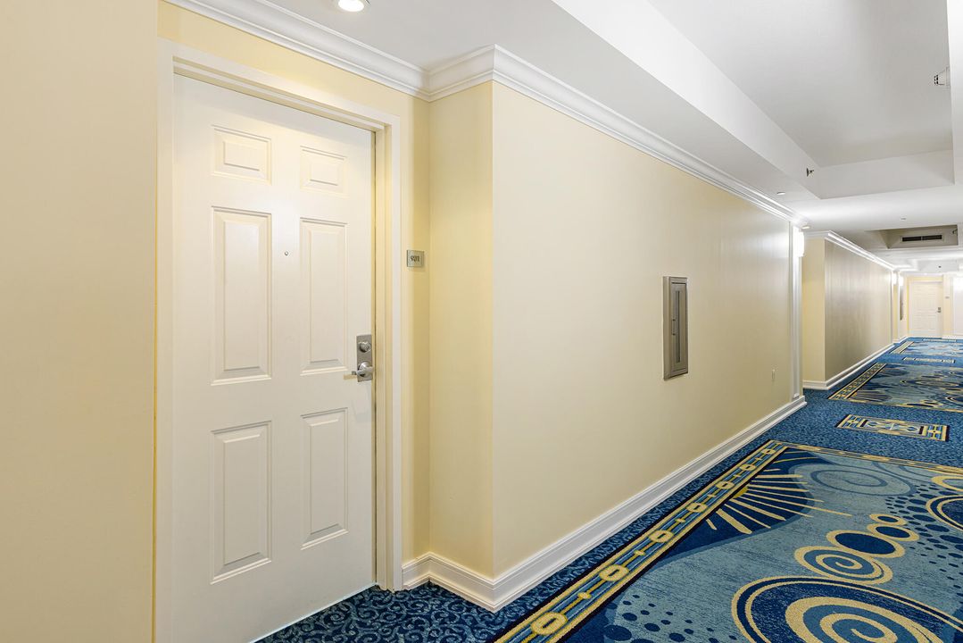 For Sale: $549,500 (1 beds, 1 baths, 1384 Square Feet)