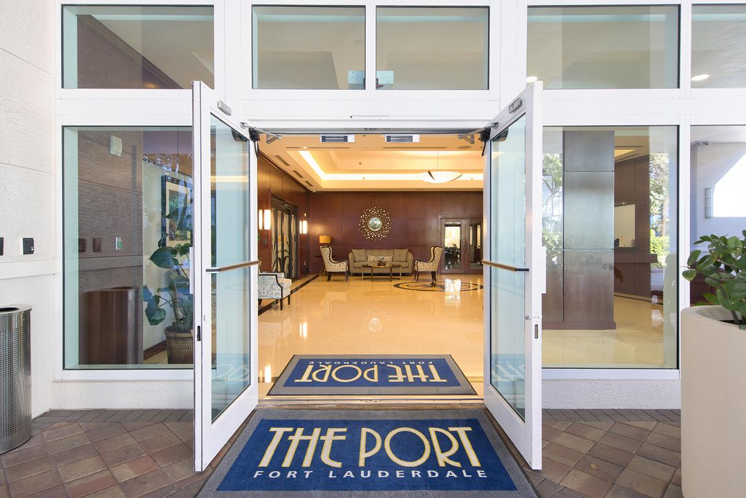 For Sale: $549,500 (1 beds, 1 baths, 1384 Square Feet)