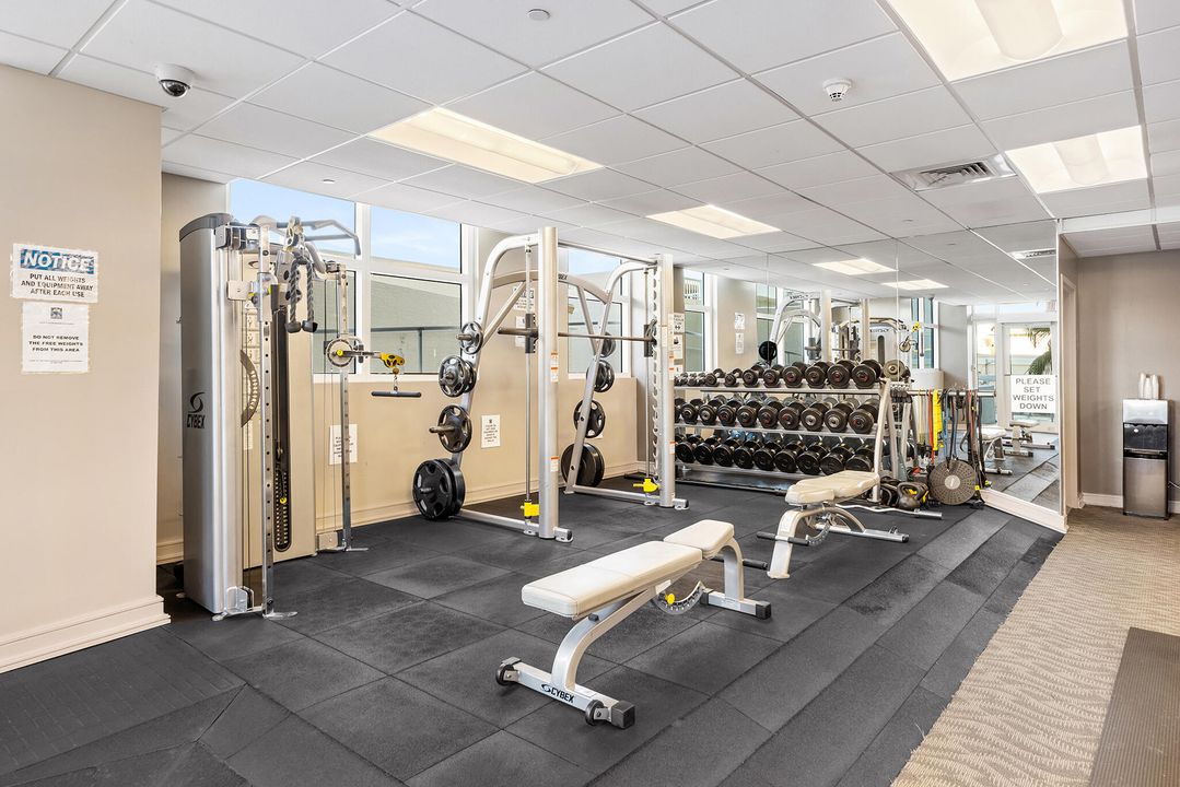 For Sale: $549,500 (1 beds, 1 baths, 1384 Square Feet)