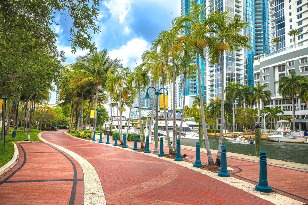 For Sale: $549,500 (1 beds, 1 baths, 1384 Square Feet)