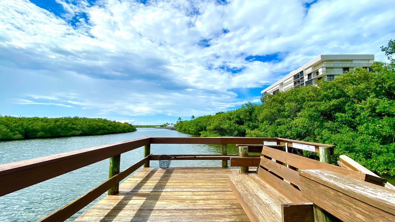 待售: $297,000 (2 贝兹, 2 浴室, 1251 平方英尺)