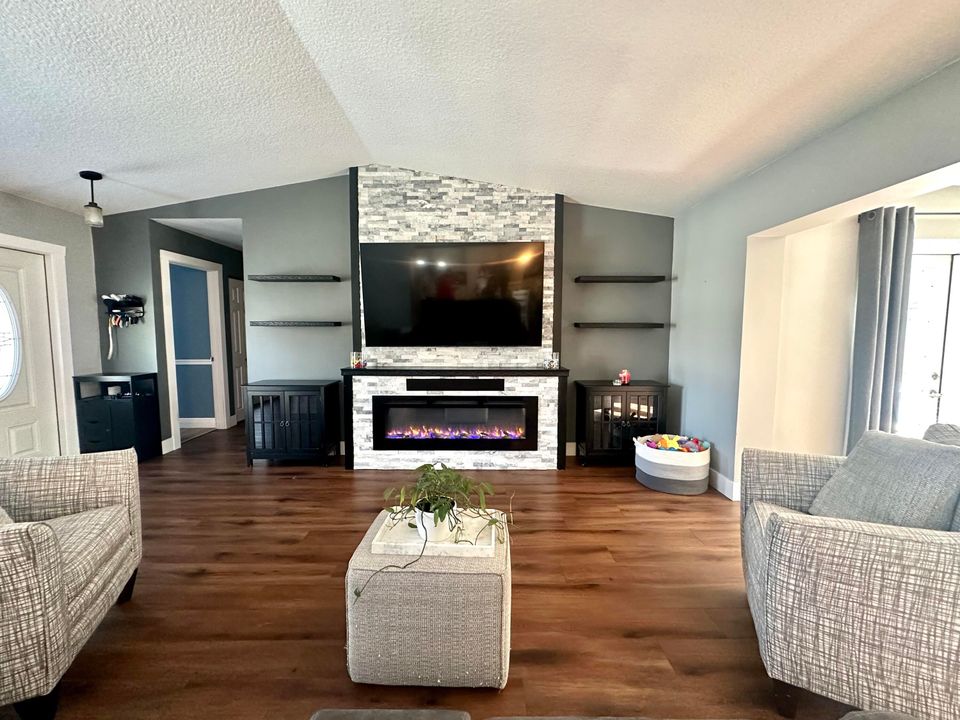 待售: $589,000 (3 贝兹, 2 浴室, 1605 平方英尺)