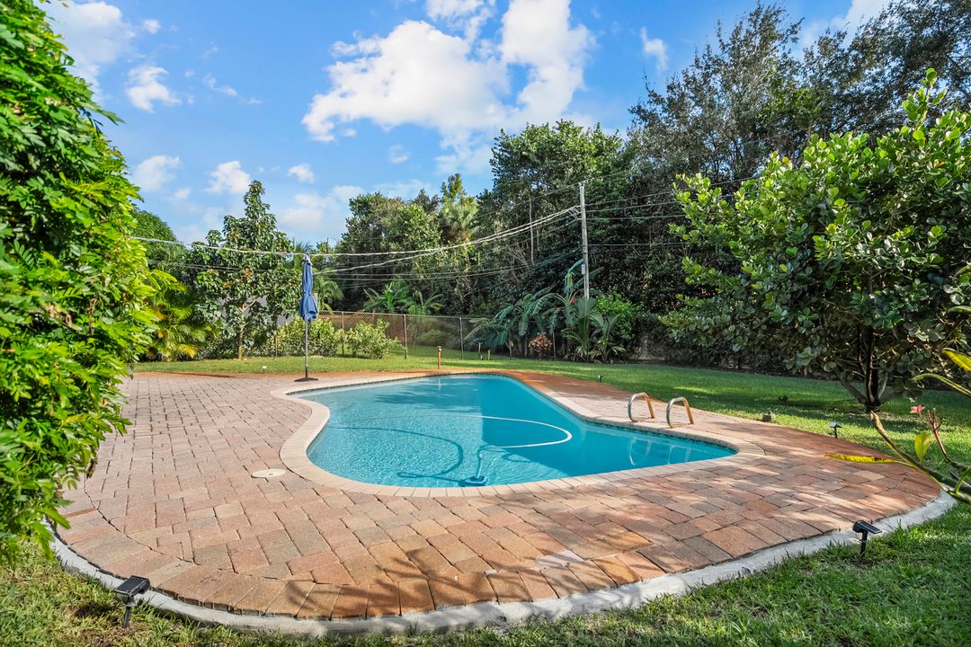 Activo con contrato: $725,000 (3 camas, 2 baños, 1426 Pies cuadrados)