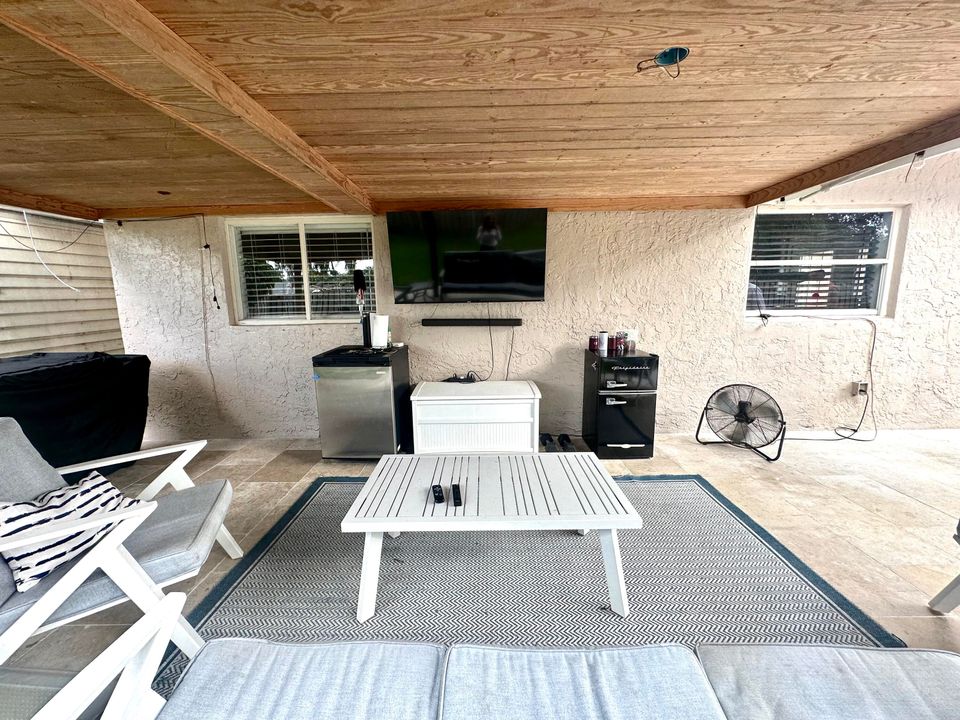 待售: $589,000 (3 贝兹, 2 浴室, 1605 平方英尺)