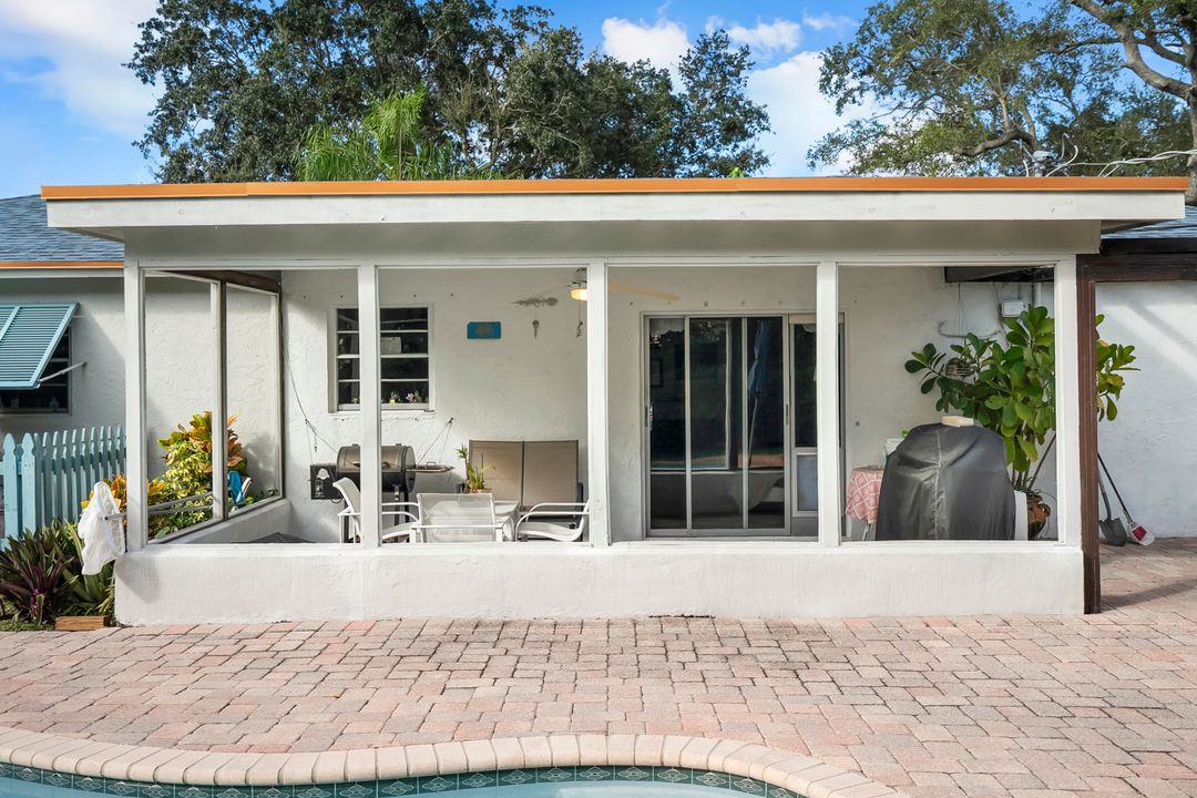 Activo con contrato: $725,000 (3 camas, 2 baños, 1426 Pies cuadrados)