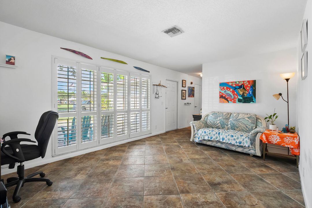 Activo con contrato: $725,000 (3 camas, 2 baños, 1426 Pies cuadrados)