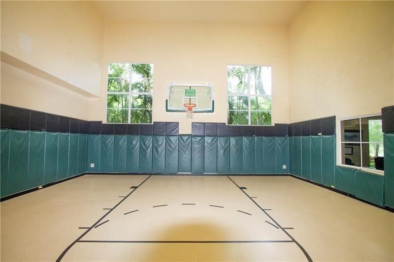 出租: $2,400 (2 贝兹, 2 浴室, 1119 平方英尺)