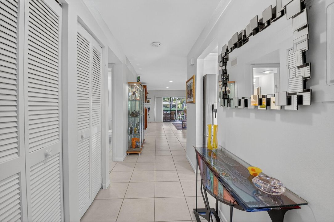 For Sale: $134,900 (2 beds, 2 baths, 1562 Square Feet)