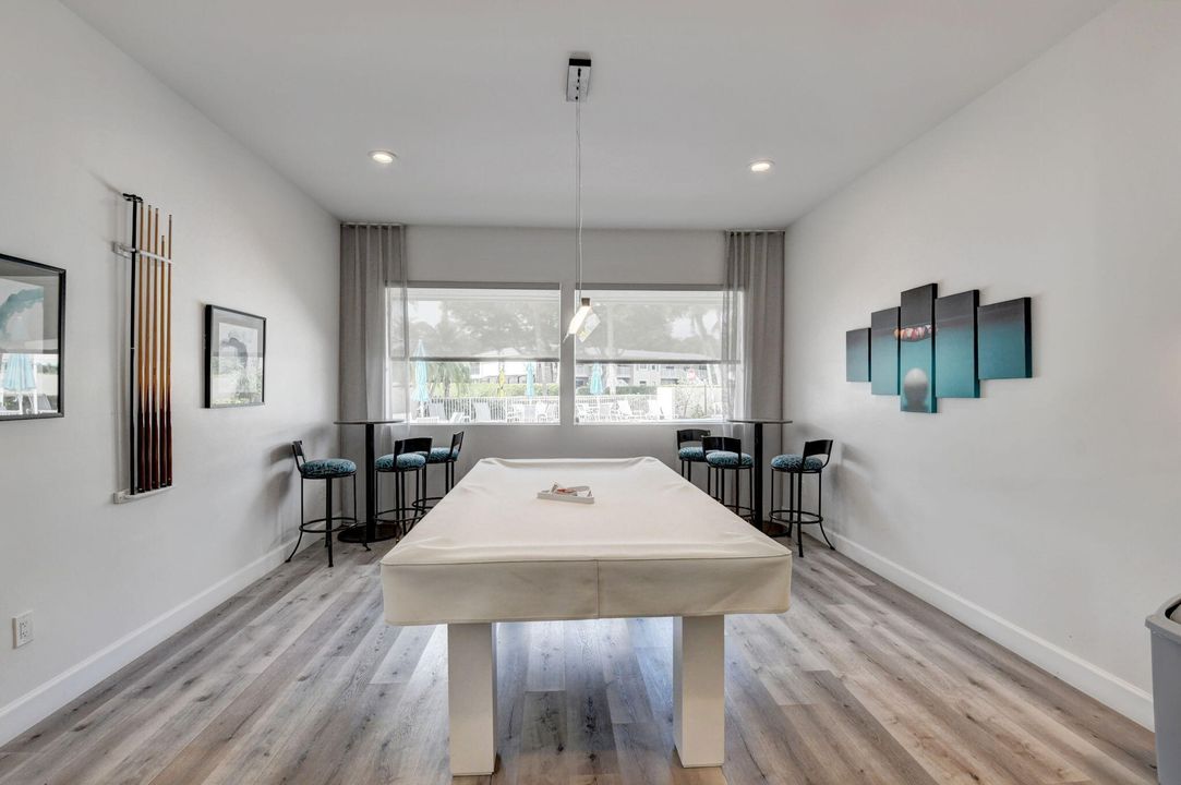 For Sale: $134,900 (2 beds, 2 baths, 1562 Square Feet)