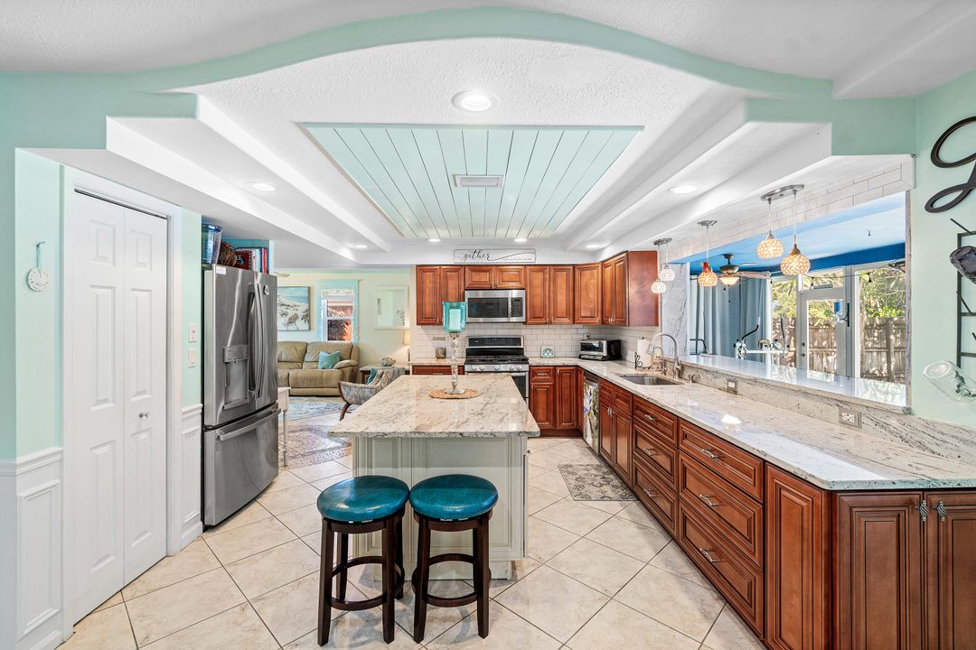 待售: $675,000 (3 贝兹, 3 浴室, 1896 平方英尺)