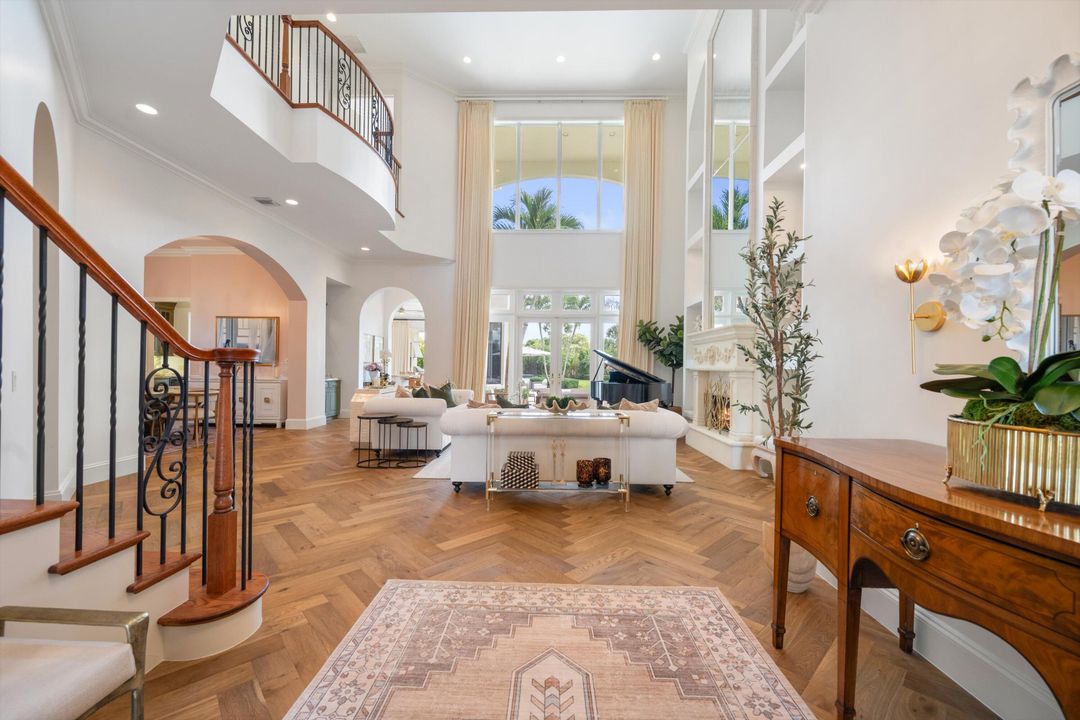 For Sale: $4,950,000 (4 beds, 5 baths, 4978 Square Feet)