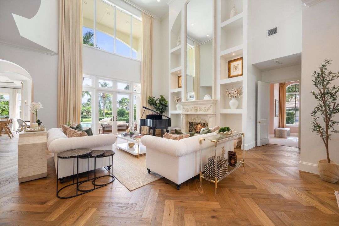 For Sale: $4,950,000 (4 beds, 5 baths, 4978 Square Feet)