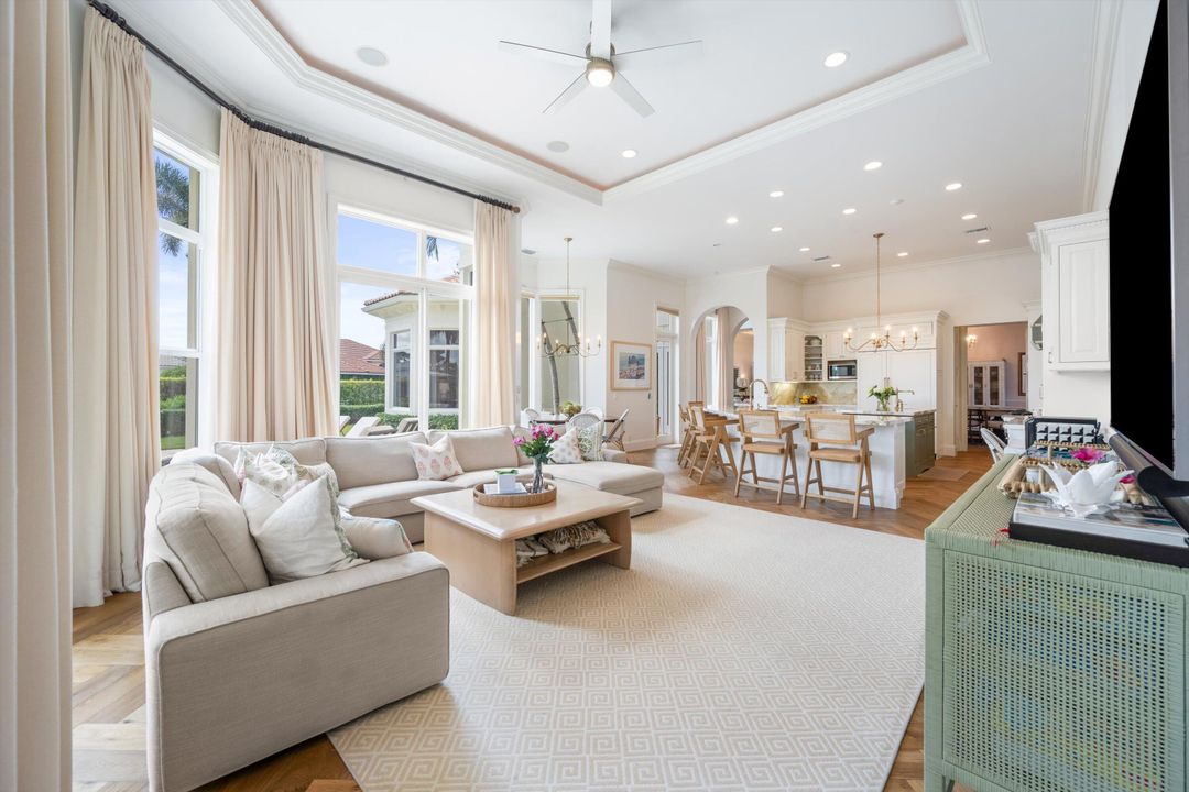 For Sale: $4,950,000 (4 beds, 5 baths, 4978 Square Feet)