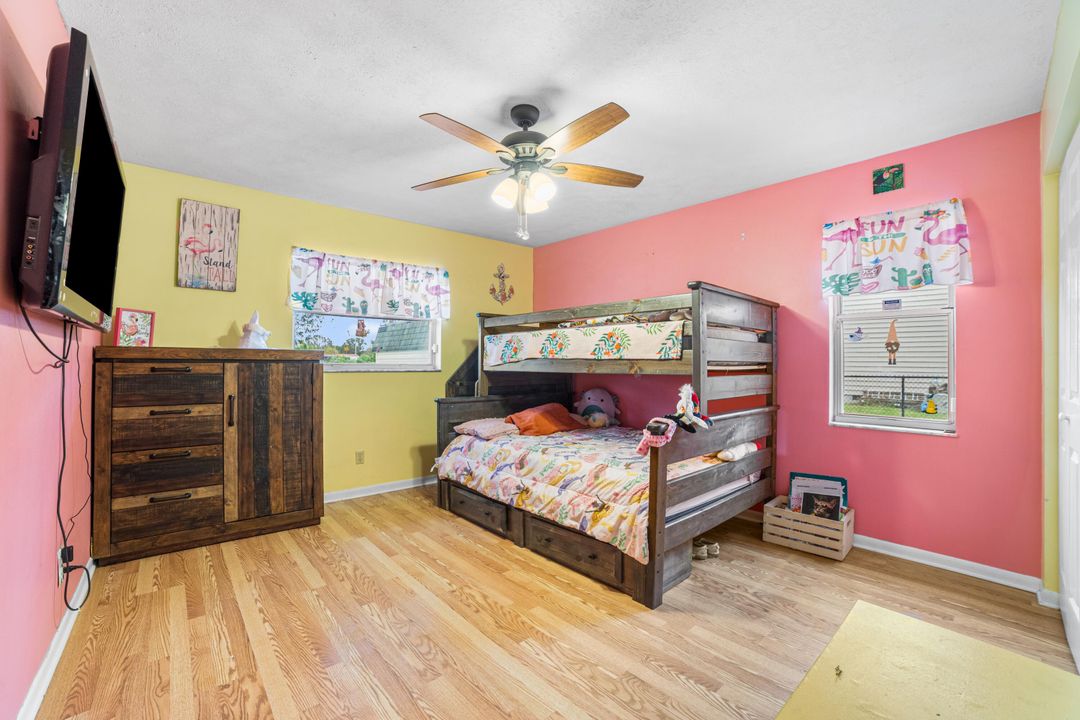 Active With Contract: $345,000 (3 beds, 2 baths, 1490 Square Feet)