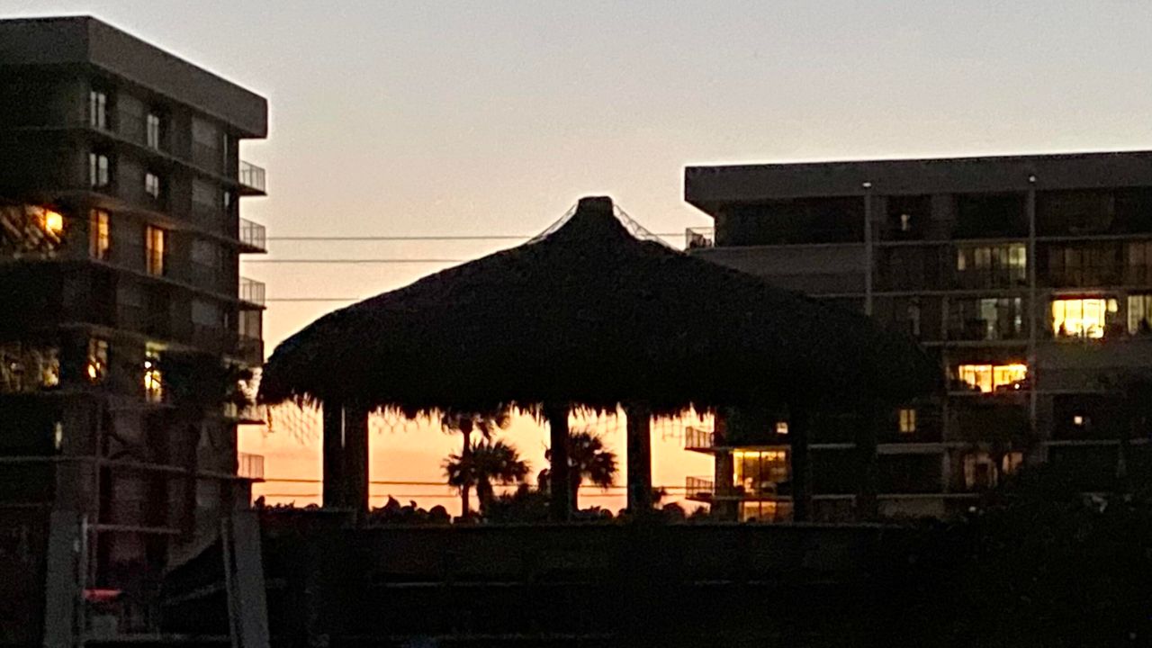 待售: $297,000 (2 贝兹, 2 浴室, 1251 平方英尺)