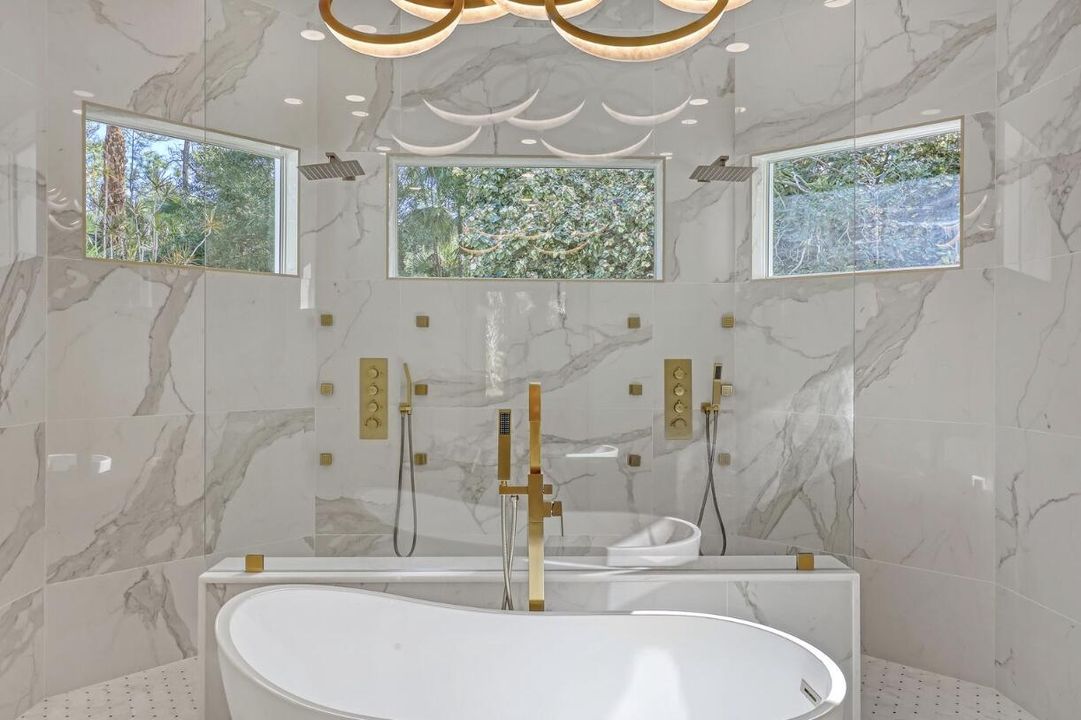 待售: $2,700,000 (4 贝兹, 3 浴室, 3690 平方英尺)