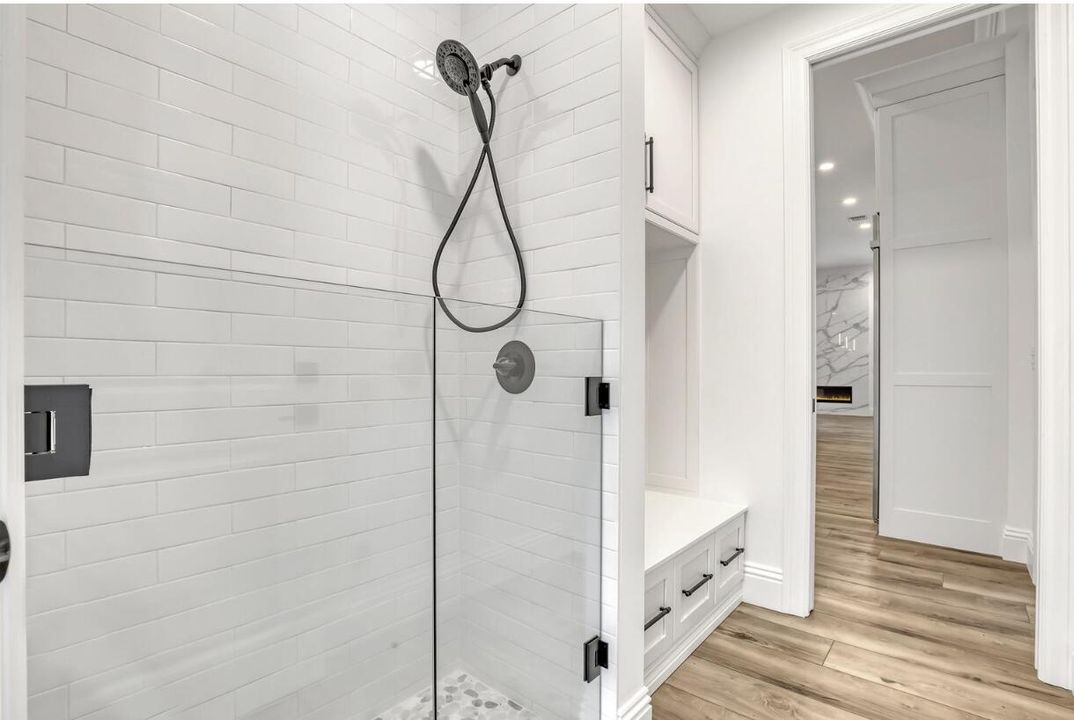 待售: $2,700,000 (4 贝兹, 3 浴室, 3690 平方英尺)