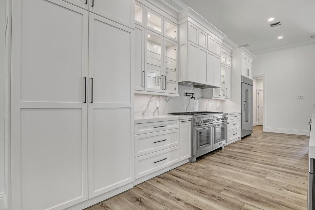 待售: $2,700,000 (4 贝兹, 3 浴室, 3690 平方英尺)