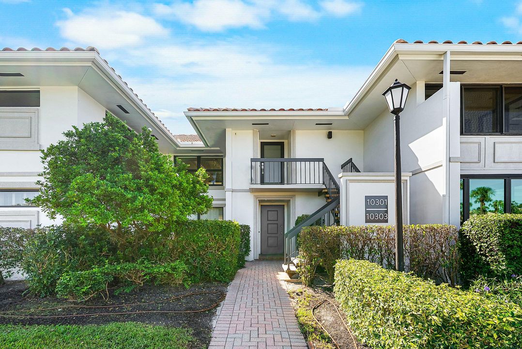 For Sale: $665,000 (2 beds, 2 baths, 1687 Square Feet)