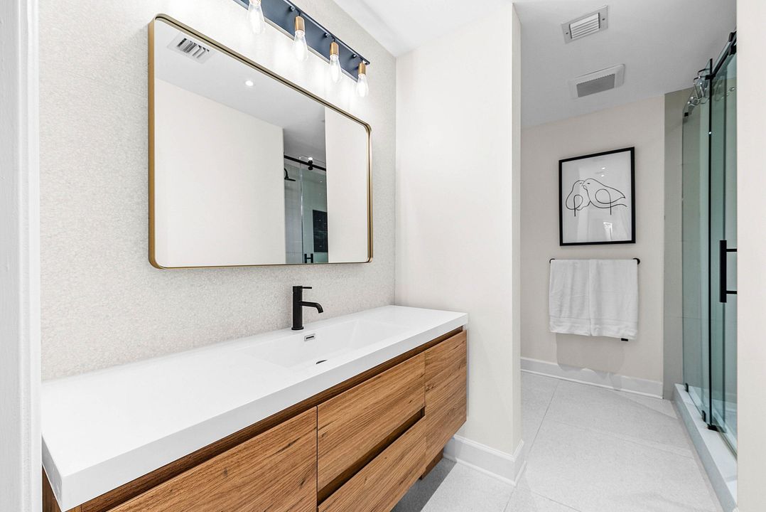 For Sale: $665,000 (2 beds, 2 baths, 1687 Square Feet)