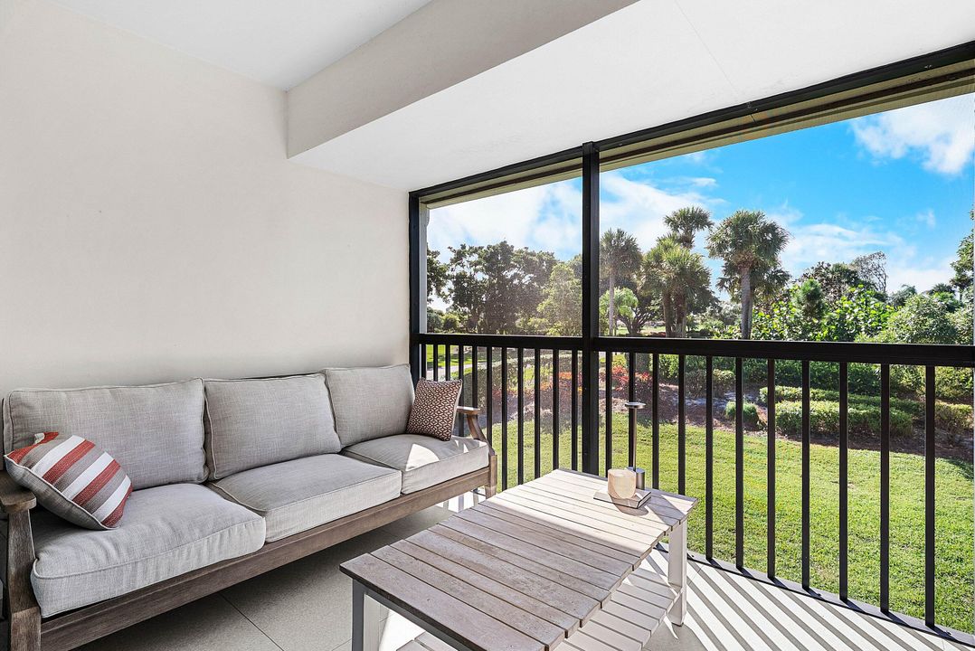 For Sale: $665,000 (2 beds, 2 baths, 1687 Square Feet)