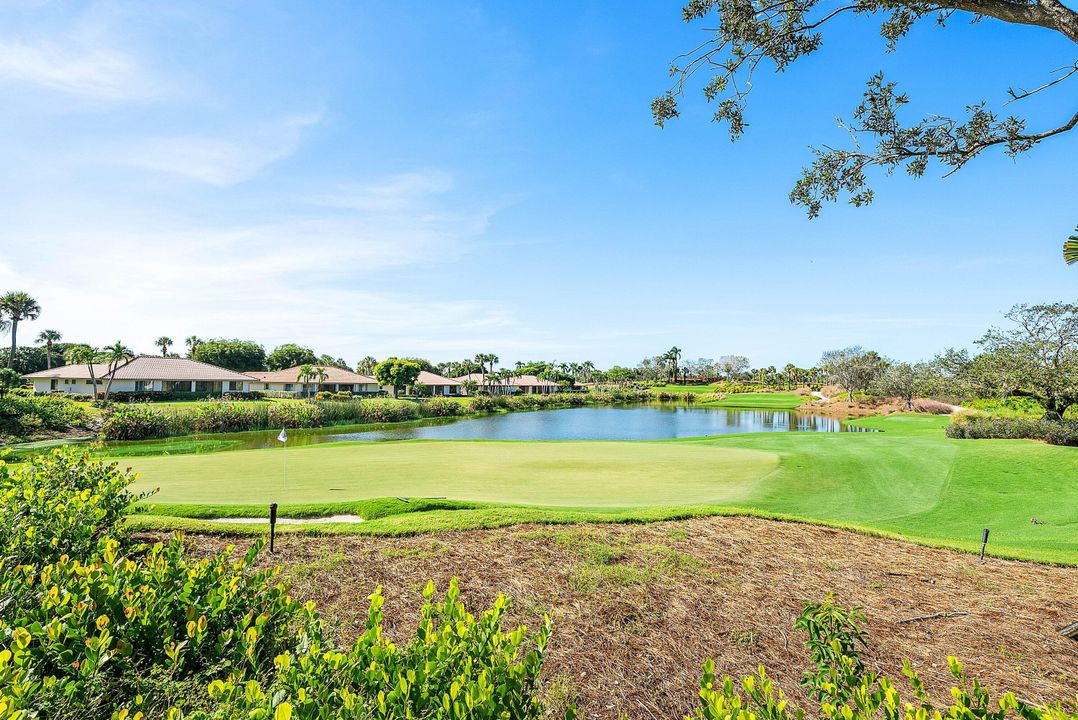 For Sale: $665,000 (2 beds, 2 baths, 1687 Square Feet)