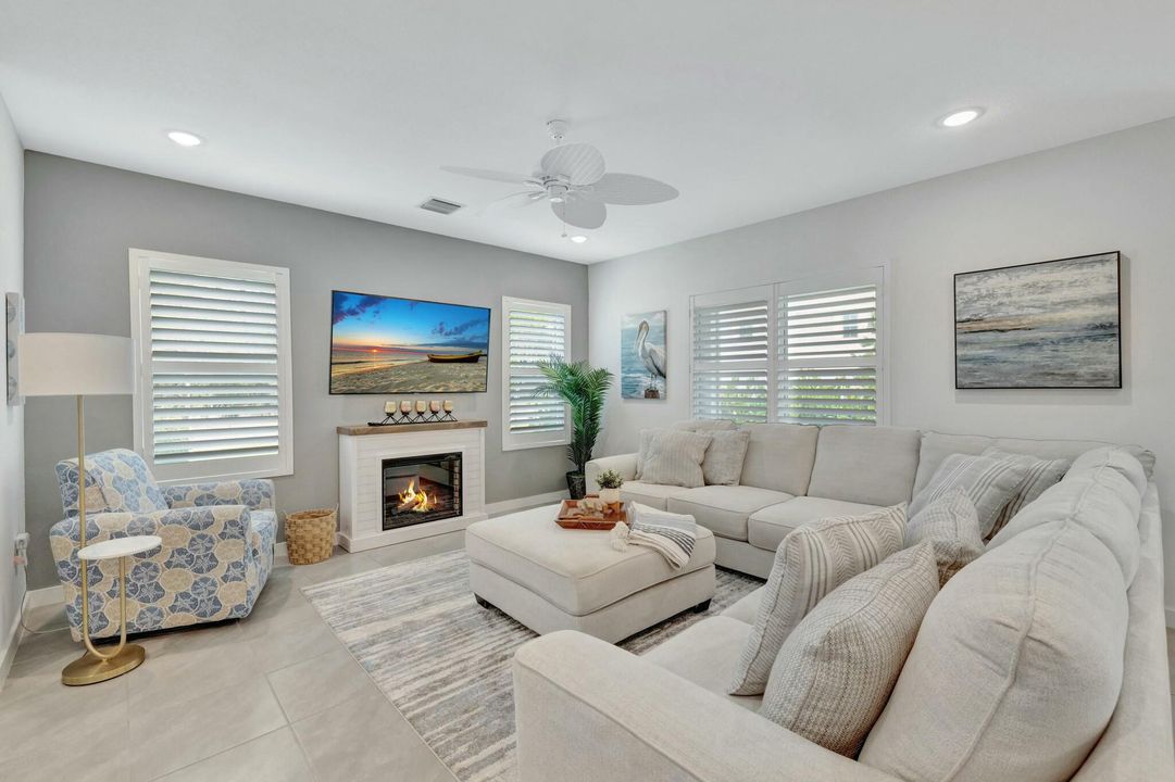 Activo con contrato: $3,500 (4 camas, 2 baños, 2230 Pies cuadrados)