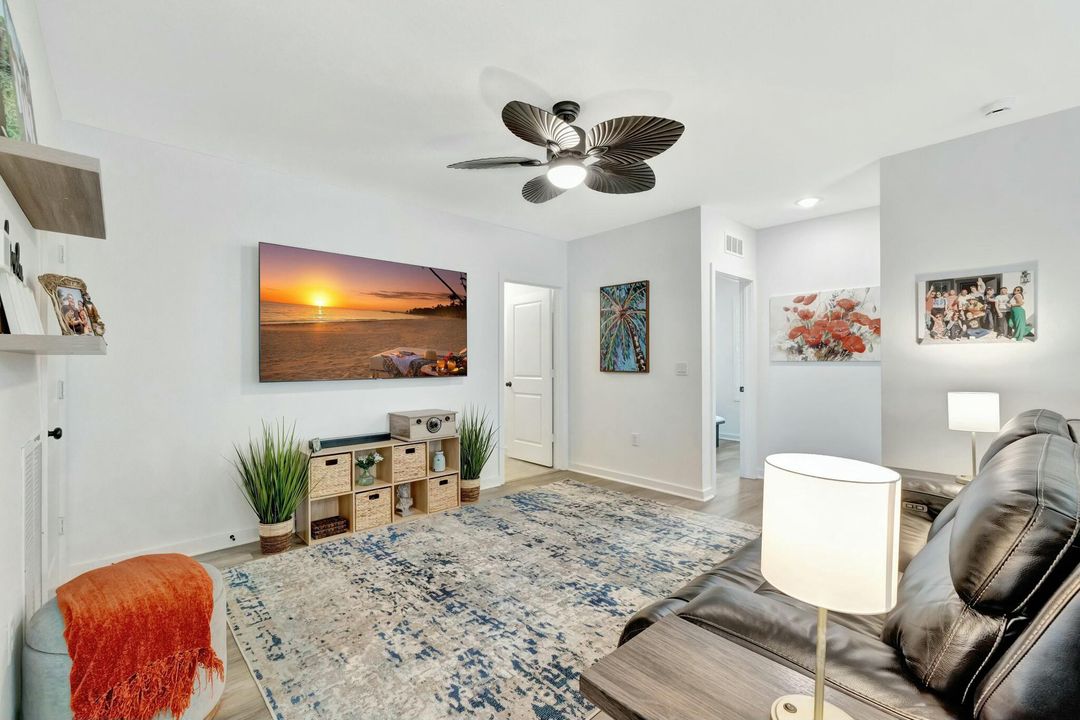 Activo con contrato: $3,500 (4 camas, 2 baños, 2230 Pies cuadrados)