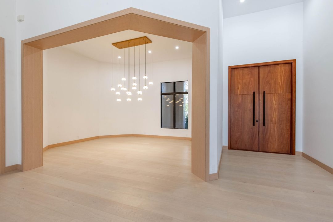 待售: $15,500,000 (4 贝兹, 5 浴室, 6819 平方英尺)