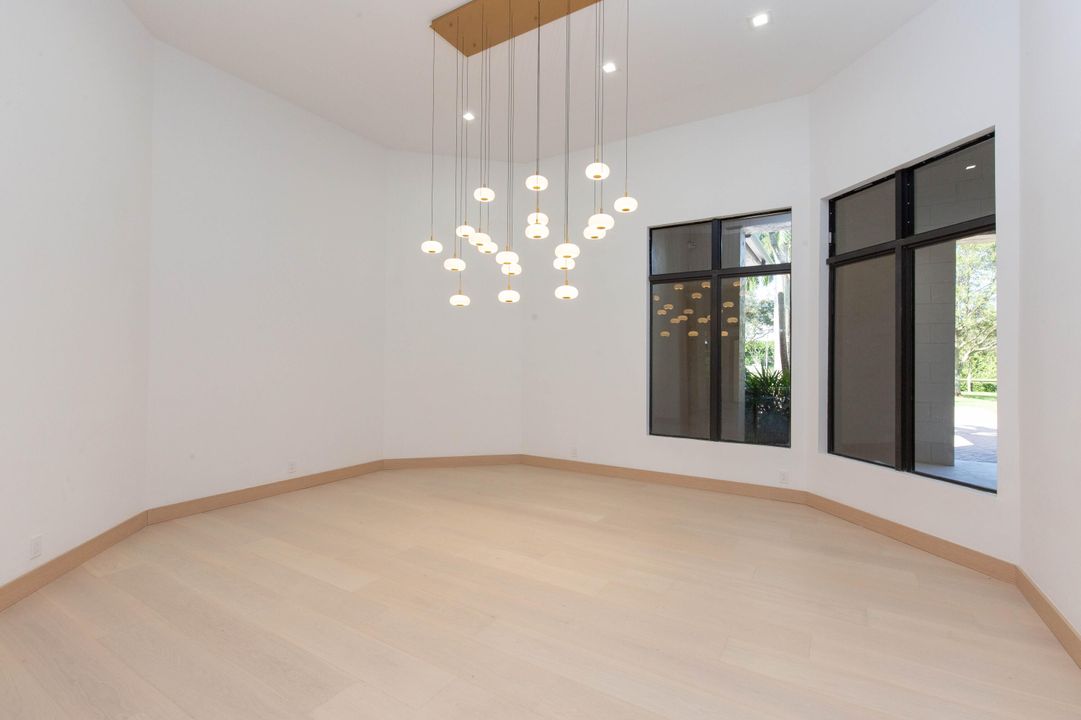 待售: $15,500,000 (4 贝兹, 5 浴室, 6819 平方英尺)